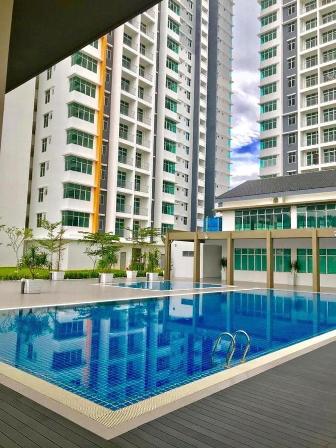 Meru Wifi+pool